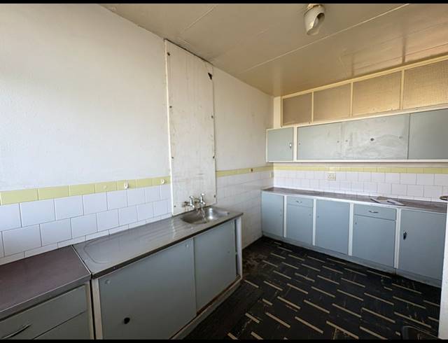 2 BEDROOM FLAT FOR SALE IN ARCON PARK
